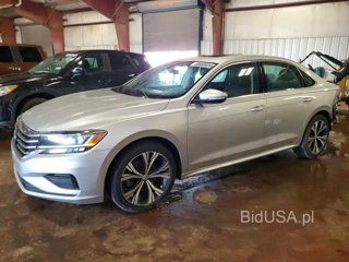 VOLKSWAGEN PASSAT SE