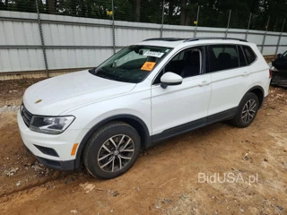 VOLKSWAGEN TIGUAN SE
