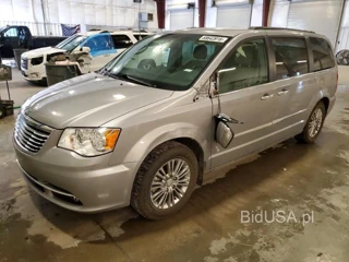 CHRYSLER TOWN & COUNTRY TOURING L