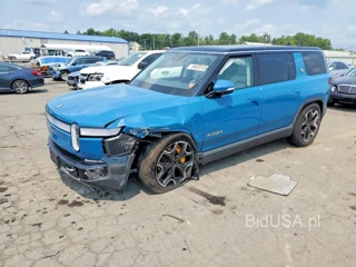 RIVIAN R1S LAUNCH EDITION