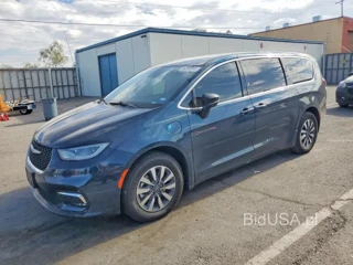 CHRYSLER PACIFICA HYBRID SELECT