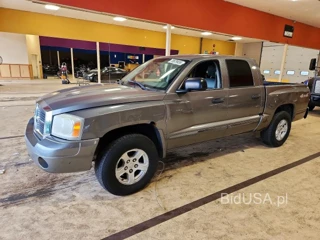 DODGE DAKOTA QUAD SLT