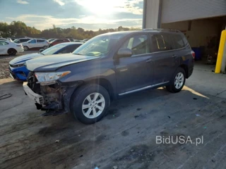 TOYOTA HIGHLANDER BASE