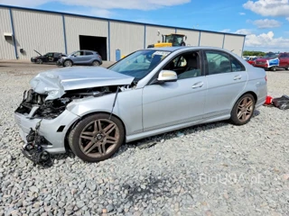 MERCEDES-BENZ C 350