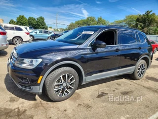 VOLKSWAGEN TIGUAN SE