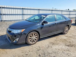 TOYOTA CAMRY HYBRID XLE