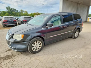 CHRYSLER TOWN & COUNTRY TOURING
