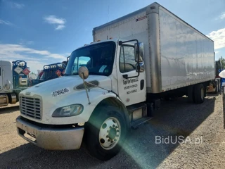 FREIGHTLINER M2