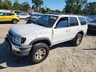 TOYOTA 4RUNNER SR5