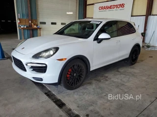 PORSCHE CAYENNE TURBO