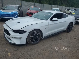 FORD MUSTANG GT