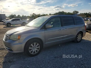 CHRYSLER TOWN & COUNTRY TOURING