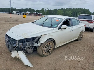 NISSAN ALTIMA SV