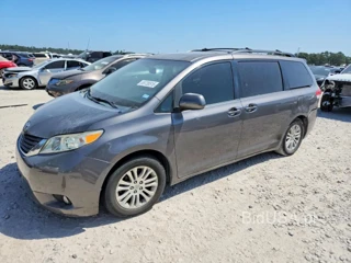 TOYOTA SIENNA XLE 8-PASSENGER
