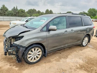 TOYOTA SIENNA LIMITED 7-PASSENGER