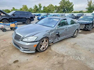 MERCEDES-BENZ S 550