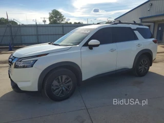 NISSAN PATHFINDER SV