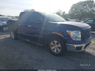 NISSAN NISSAN TITAN SV