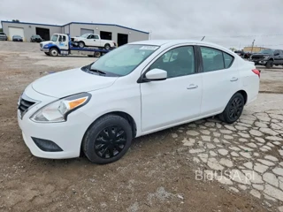NISSAN VERSA SV