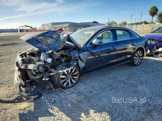 AUDI A4 PREMIUM 40