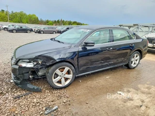 VOLKSWAGEN PASSAT SE