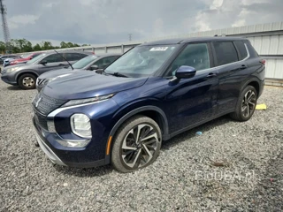 MITSUBISHI OUTLANDER SE