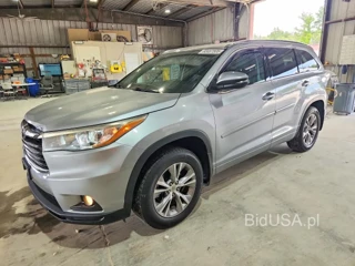 TOYOTA HIGHLANDER XLE