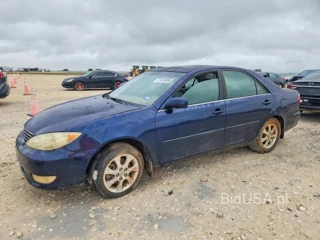 TOYOTA CAMRY XLE V6