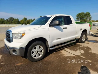 TOYOTA TUNDRA DOUBLE CAB SR5