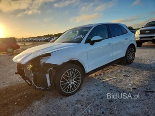 PORSCHE CAYENNE BASE