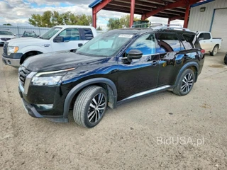 NISSAN PATHFINDER PLATINUM