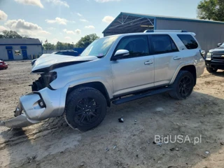 TOYOTA 4RUNNER SR5 PREMIUM