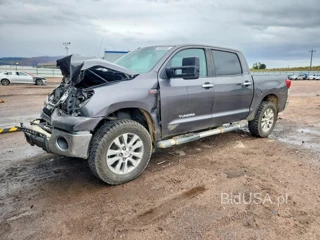 TOYOTA TUNDRA CREWMAX LIMITED