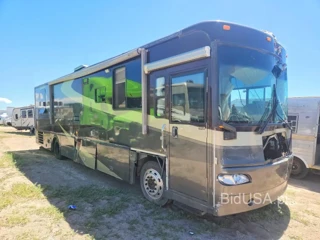 FREIGHTLINER CHASSIS X LINE MOTOR HOME