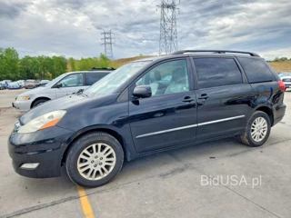 TOYOTA SIENNA XLE LIMITED