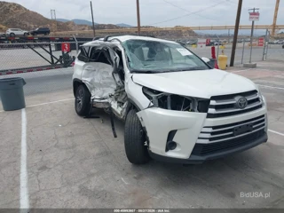 TOYOTA TOYOTA HIGHLANDER LE