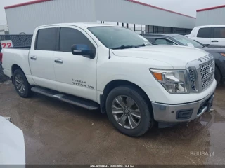 NISSAN NISSAN TITAN SV