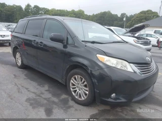 TOYOTA TOYOTA SIENNA XLE V6 8 PASSENGER