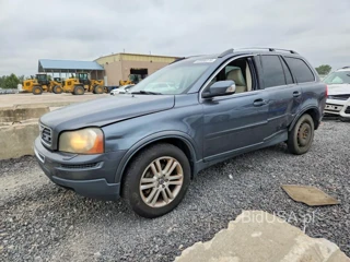 VOLVO XC90 V8