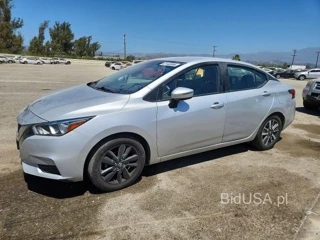 NISSAN VERSA SV