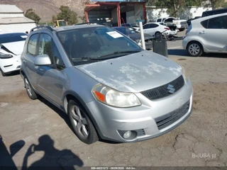 SUZUKI SUZUKI SX4 PREMIUM/TECH VALU PKG (NAV)