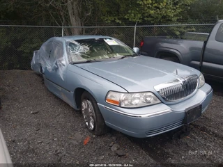 LINCOLN LINCOLN TOWN CAR SIGNATURE LIMITED