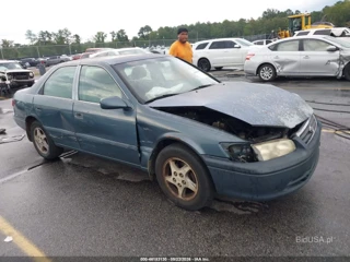 TOYOTA TOYOTA CAMRY LE