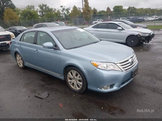 TOYOTA TOYOTA AVALON
