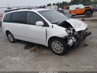 TOYOTA TOYOTA SIENNA XLE