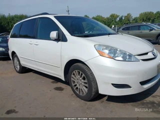 TOYOTA TOYOTA SIENNA XLE