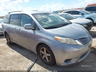 TOYOTA TOYOTA SIENNA LE 8 PASSENGER