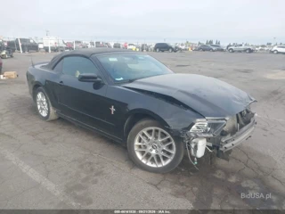 FORD FORD MUSTANG V6 PREMIUM