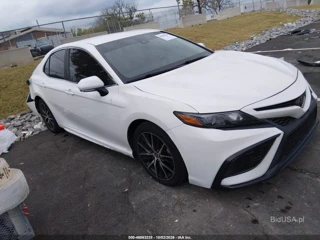 TOYOTA TOYOTA CAMRY SE