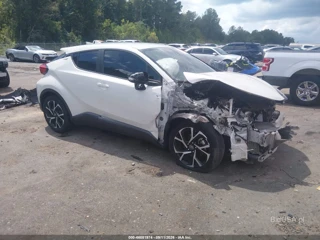 TOYOTA TOYOTA C-HR XLE